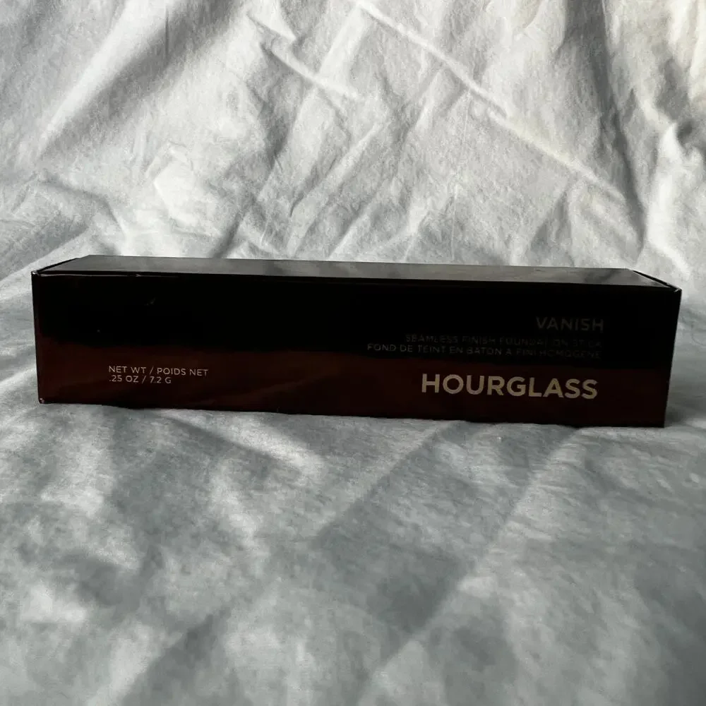 Hourglass  Vanish™ Seamless Finish Foundation Stick | Buff | Flawed